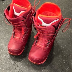 Burton snowboard boots size 10.5